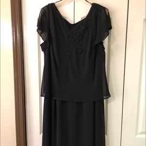 Woman’s Black Dress Size 20W